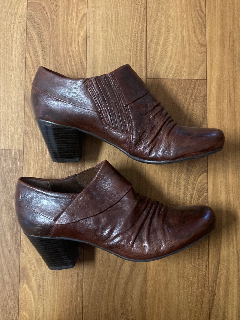 Yuu "Marsha" Brown Leather Slouch Booties - Womens 9.5 - Very good condition